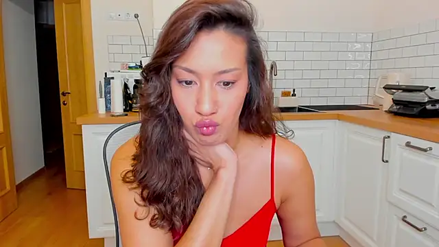 Snapshot of FieryHeart chatting on November 10, 2025, 4:23 pm FieryHeart online show from November 10, 2025, 4:23 pm