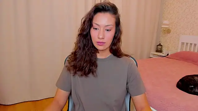 Snapshot of FieryHeart chatting on November 15, 2025, 4:33 pm FieryHeart online show from November 15, 2025, 4:33 pm