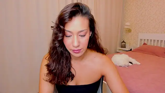 Snapshot of FieryHeart chatting on November 4, 2025, 2:32 pm FieryHeart online show from November 4, 2025, 2:32 pm