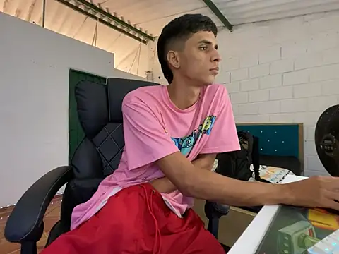 Max TheHorseDick online show from February 27, 2025, 10:31 pm