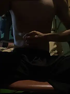 EnjiMakk online show from March 6, 2026, 5:35 am