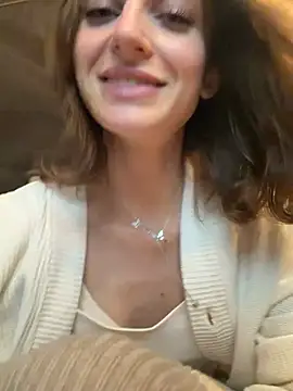 Snapshot of -AngelAri- chatting on July 24, 2026, 6:04 pm -AngelAri- online show from July 24, 2026, 6:04 pm