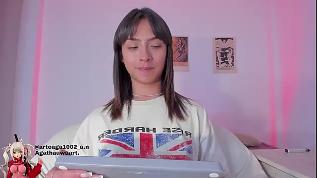 Snapshot of Moonlight1002 chatting on November 8, 2025, 4:16 am Moonlight1002 online show from November 8, 2025, 4:16 am