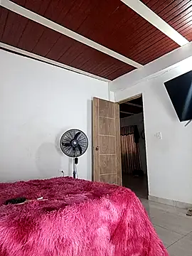 jaramilloali online show from April 12, 2026, 1:03 pm