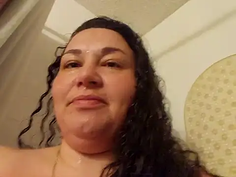 Snapshot of softntight chatting on March 7, 2025, 10:21 pm softntight online show from March 7, 2025, 10:21 pm