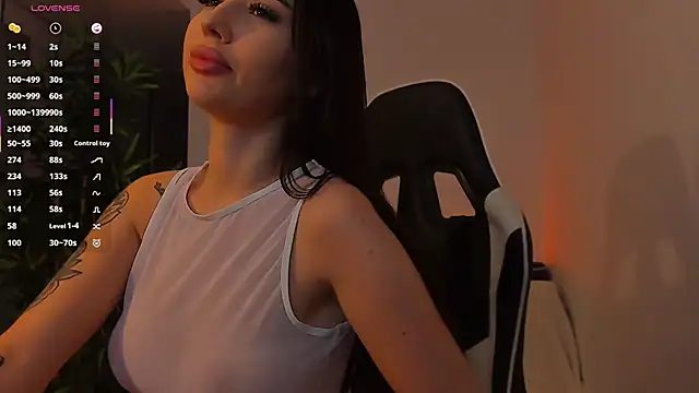 Jaylee Krys online show from December 17, 2025, 6:02 pm