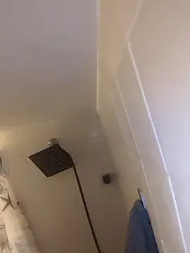 JadaSkyy online show from January 14, 2026, 3:43 am