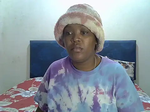 Snapshot of Spice202 chatting on September 8, 2025, 9:03 pm Spice202 online show from September 8, 2025, 9:03 pm