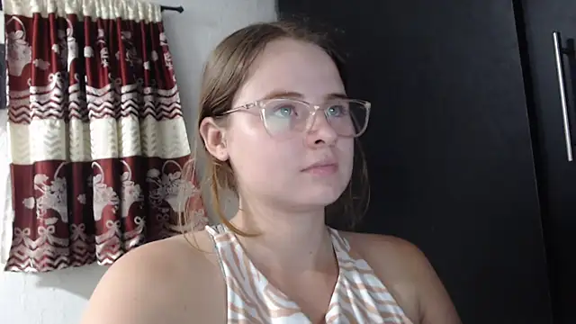 HellenMiyer1111 online show from November 5, 2025, 1:09 am