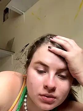 Snapshot of HellenMiyer1111 chatting on January 7, 2026, 1:27 pm HellenMiyer1111 online show from January 7, 2026, 1:27 pm