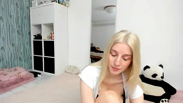 KenzieDawton online show from March 13, 2026, 4:12 pm