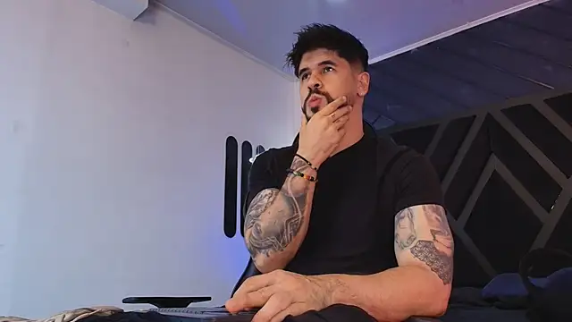 Petesevans online show from April 7, 2026, 11:17 pm