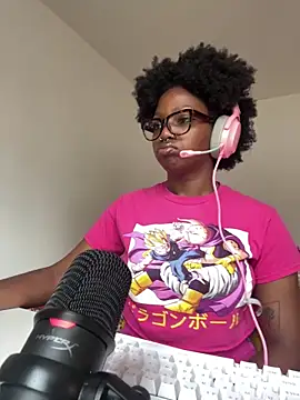 Snapshot of mochamimi chatting on May 15, 2026, 7:12 pm mochamimi online show from May 15, 2026, 7:12 pm