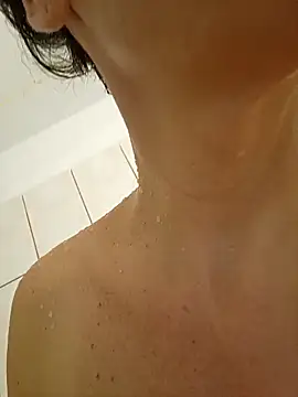 RebeccaNoble online show from November 18, 2025, 1:10 am