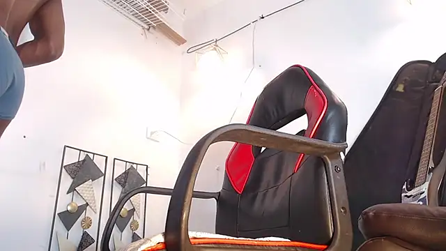 dann hill online show from October 30, 2025, 11:23 pm