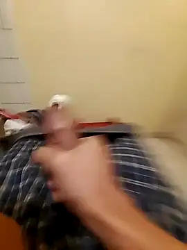 Snapshot of Bigstiffyuh chatting on November 19, 2025, 10:37 am Bigstiffyuh online show from November 19, 2025, 10:37 am