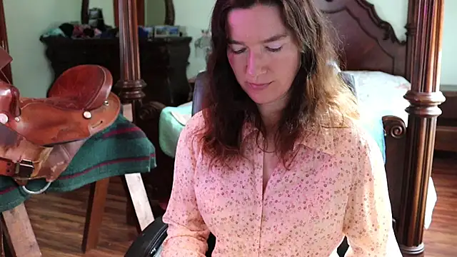 thornburyrose online show from March 4, 2026, 8:16 pm