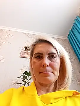 Snapshot of JennyOMay chatting on February 26, 2026, 5:51 am JennyOMay online show from February 26, 2026, 5:51 am