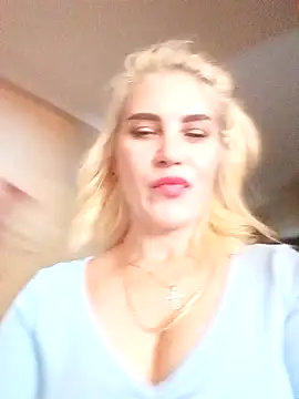 Snapshot of JennyOMay chatting on October 1, 2025, 3:44 am JennyOMay online show from October 1, 2025, 3:44 am