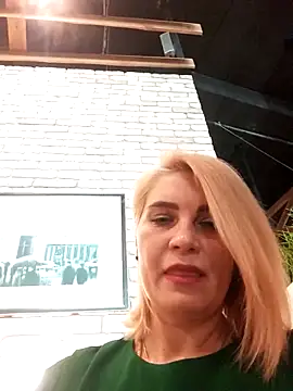 Snapshot of JennyOMay chatting on February 14, 2025, 5:30 am JennyOMay online show from February 14, 2025, 5:30 am