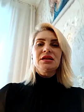 Snapshot of JennyOMay chatting on February 10, 2026, 8:13 am JennyOMay online show from February 10, 2026, 8:13 am