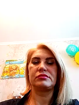 Snapshot of JennyOMay chatting on February 7, 2025, 4:06 am JennyOMay online show from February 7, 2025, 4:06 am