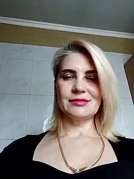 Snapshot of JennyOMay chatting on February 21, 2026, 4:25 am JennyOMay online show from February 21, 2026, 4:25 am