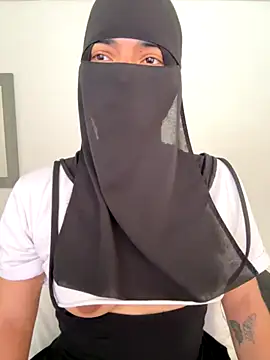 Snapshot of radiagazali chatting on December 2, 2025, 5:03 pm radiagazali online show from December 2, 2025, 5:03 pm