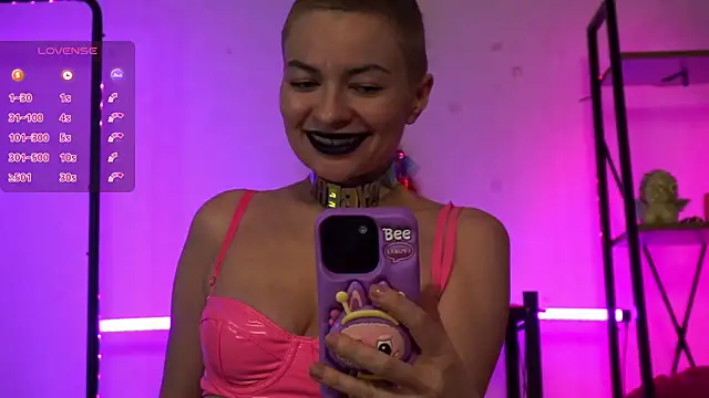 CyberXGoddess online show from February 7, 2026, 7:05 am