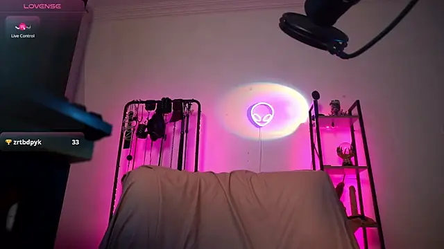 CyberXGoddess online show from November 29, 2025, 11:38 pm