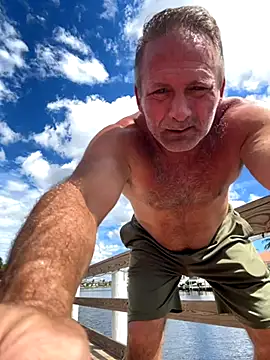 Bronco9602 online show from September 27, 2025, 4:13 pm