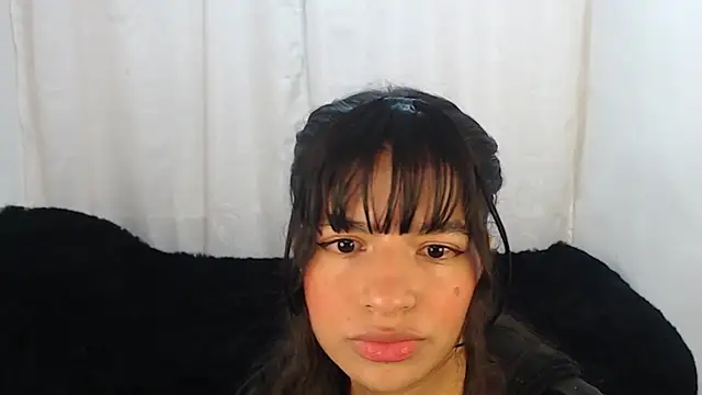 Snapshot of Liz_Galactic chatting on February 4, 2025, 4:05 am Liz Galactic online show from February 4, 2025, 4:05 am