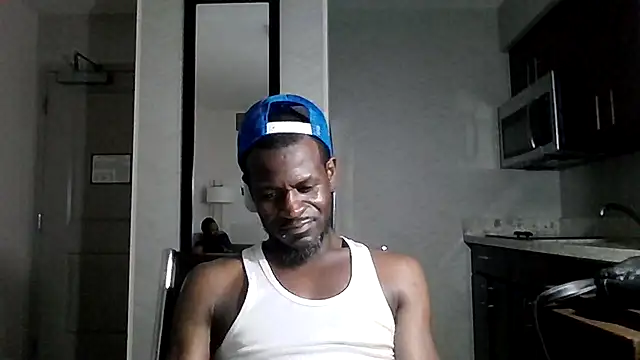 Maculine Stayr online show from April 16, 2026, 6:47 am