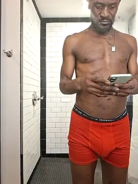 Maculine Stayr online show from March 26, 2026, 3:05 am