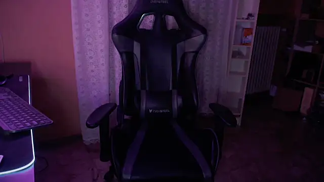 Snapshot of fernan_redsxxx chatting on December 24, 2024, 5:02 pm fernan redsxxx online show from December 24, 2024, 5:02 pm