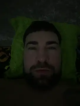 Miguelpm04 online show from December 17, 2025, 10:59 pm