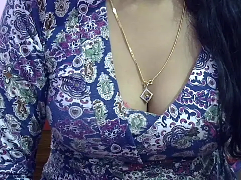 Snapshot of Your_wild_Dia chatting on November 15, 2025, 6:50 am Your wild Dia online show from November 15, 2025, 6:50 am