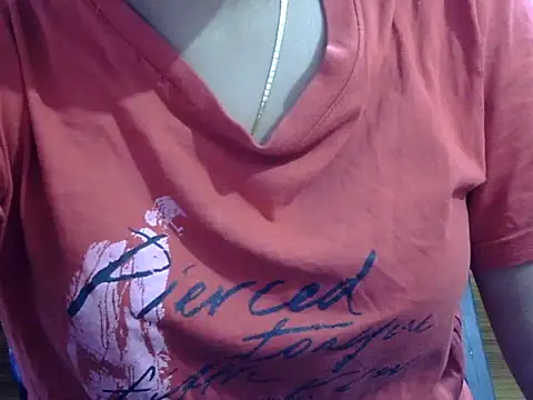 Snapshot of Your_wild_Dia chatting on November 10, 2025, 6:02 pm Your wild Dia online show from November 10, 2025, 6:02 pm