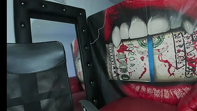 Snapshot of Strongernastyx chatting on March 16, 2025, 9:37 pm Strongernastyx online show from March 16, 2025, 9:37 pm