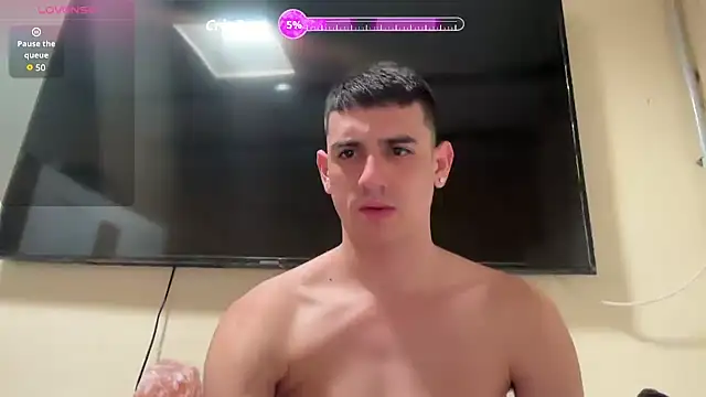 sexyslatin online show from March 29, 2026, 10:06 am