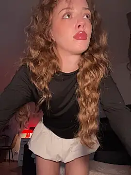 Snapshot of Weeissy chatting on December 15, 2025, 7:20 pm Weeissy online show from December 15, 2025, 7:20 pm