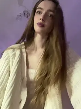 Weeissy online show from January 13, 2025, 8:26 pm