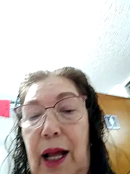 Snapshot of Vicky_Rosse chatting on February 10, 2025, 4:04 pm Vicky Rosse online show from February 10, 2025, 4:04 pm