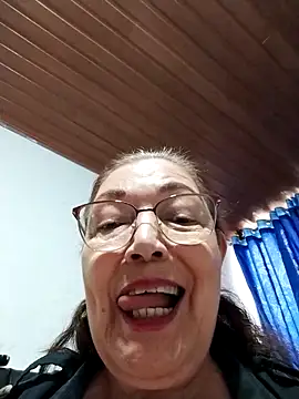 Vicky Rosse online show from April 4, 2026, 6:36 pm