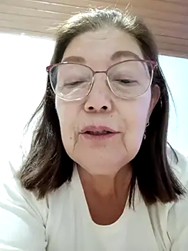 Snapshot of Vicky_Rosse chatting on March 13, 2025, 7:50 pm Vicky Rosse online show from March 13, 2025, 7:50 pm