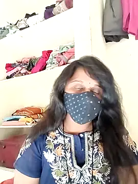 Snapshot of Indiantina chatting on November 17, 2025, 9:35 am Indiantina online show from November 17, 2025, 9:35 am