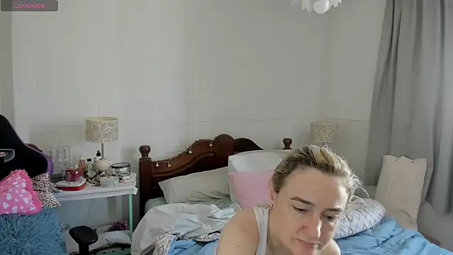 Snapshot of 1Sweetnina chatting on November 16, 2025, 6:12 pm 1Sweetnina online show from November 16, 2025, 6:12 pm