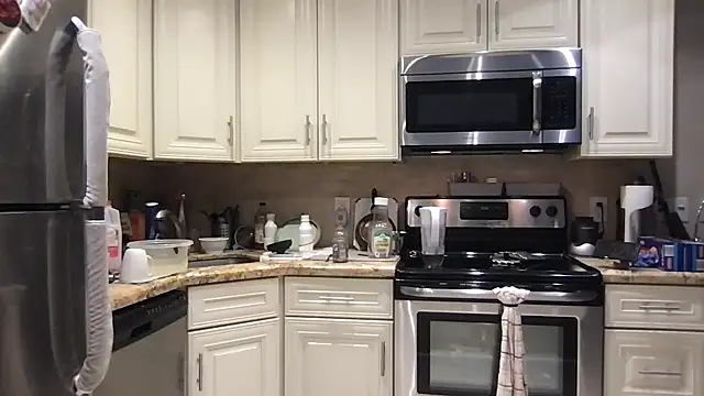 BigGuyMuscle online show from February 15, 2026, 9:03 pm