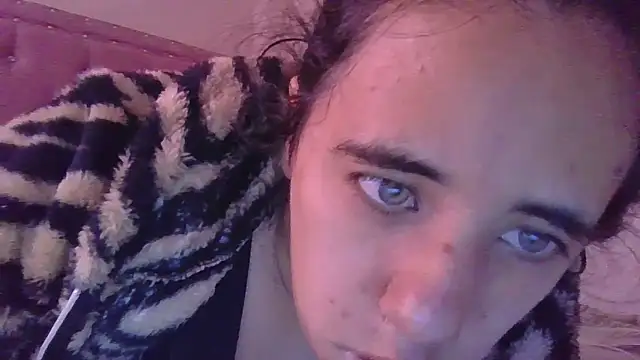 annarose19 online show from February 10, 2026, 7:35 pm