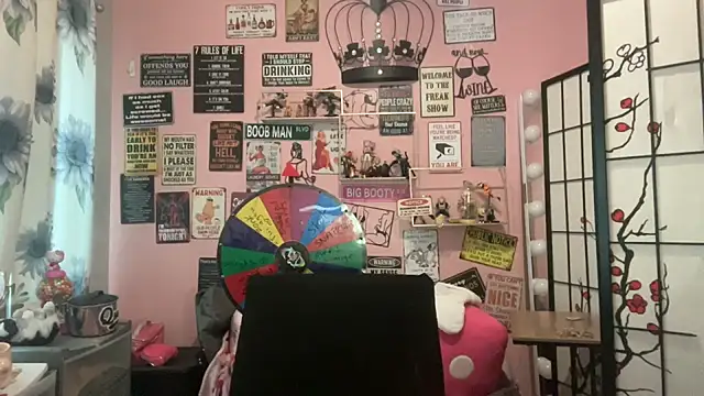 latinacubana online show from February 5, 2025, 2:37 pm